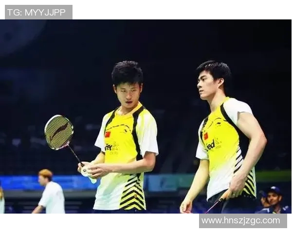 羽毛球战术探讨：深入解析上海羽毛球队的包夹战术体系与应用